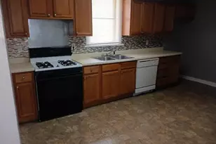 2 Comrie Ave, Rankin, PA 15104 - Photo 7