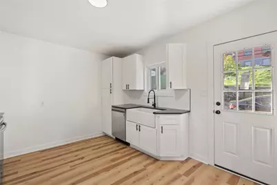 33 Pius St, Pittsburgh, PA 15203 - Photo 7