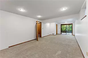 5162 Lantern Hill Dr, Pittsburgh, PA 15236 - Photo 25