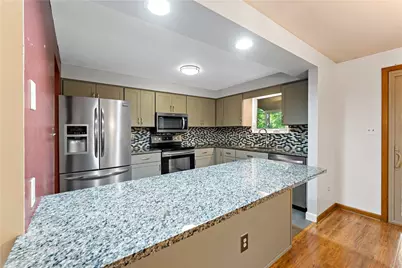 5162 Lantern Hill Dr, Pittsburgh, PA 15236 - Photo 11