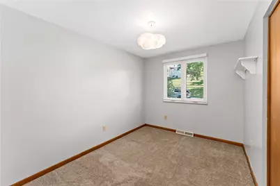 5162 Lantern Hill Dr, Pittsburgh, PA 15236 - Photo 21