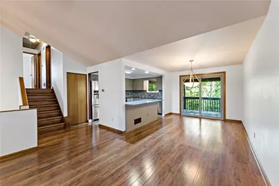 5162 Lantern Hill Dr, Pittsburgh, PA 15236 - Photo 5