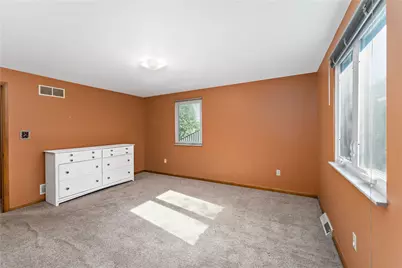 5162 Lantern Hill Dr, Pittsburgh, PA 15236 - Photo 15