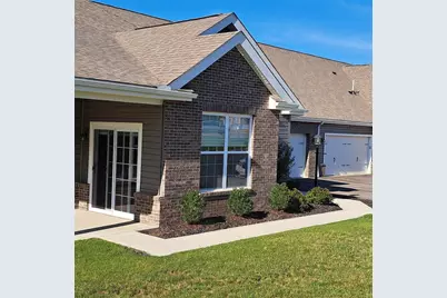 124 Independence Dr, Jefferson Township, PA 16023 - Photo 3