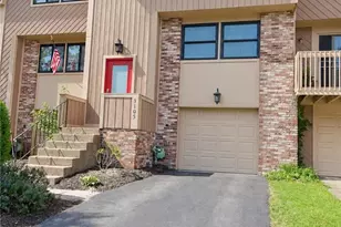 3105 Laurel Ridge Cir, Bridgeville, PA 15017 - Photo 1