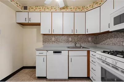 4601 Fifth Avenue #621, Pittsburgh, PA 15213 - Photo 13