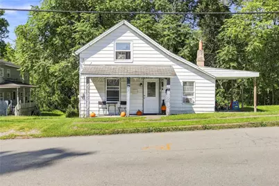 416 Snyder St, Connellsville, PA 15425 - Photo 1