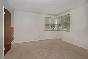 1018 Edgewood Rd, New Kensington, PA 15068 - Photo 17