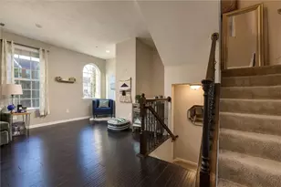 704 Broadmore Ln, Pine Township, PA 15090 - Photo 5