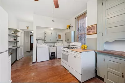 131 S Graham St, Friendship Park, PA 15206 - Photo 9