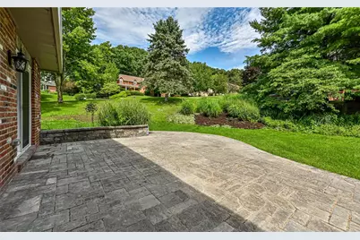 10022 Oakridge Dr, Pittsburgh, PA 15090 - Photo 33