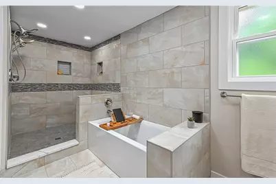 10022 Oakridge Dr, Pittsburgh, PA 15090 - Photo 21