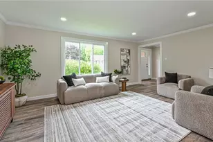 10022 Oakridge Dr, Pittsburgh, PA 15090 - Photo 11