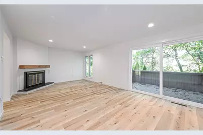 261 Elm Ct, Ross Twp, PA 15237 - Photo 7