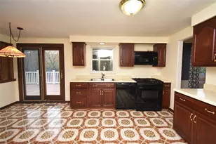 1007 Willow Glen Dr, Bethel Park, PA 15102 - Photo 9