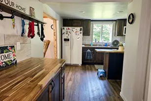 1088 Burns Rd, Irwin Township, PA 16374 - Photo 9