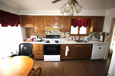 2303 Highland Ave, New Castle, PA 16105 - Photo 5