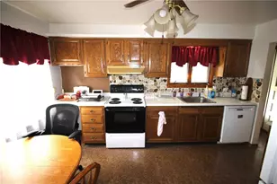 2303 Highland Ave, New Castle, PA 16105 - Photo 5