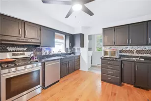 225 E Meyer Ave, New Castle, PA 16105 - Photo 15
