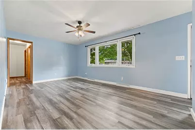 3825 Morefield Rd, Hermitage, PA 16148 - Photo 5
