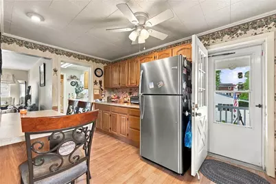 305 E 3rd St, Derry Boro, PA 15627 - Photo 5