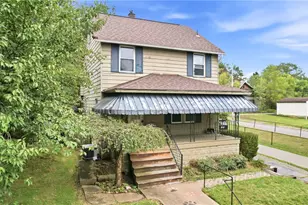 266 Jefferson Ave, Sharon, PA 16146 - Photo 3