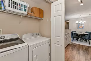 2101 Lenox Oval, Ross Twp, PA 15237 - Photo 7