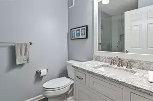 2101 Lenox Oval, Ross Twp, PA 15237 - Photo 9