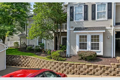 2101 Lenox Oval, Ross Twp, PA 15237 - Photo 17