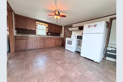 212 McClarren St, Linesville Boro, PA 16238 - Photo 9
