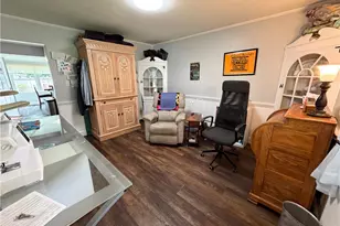 416 W Washington Blvd, Grove City Boro, PA 16127 - Photo 17