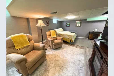 416 W Washington Blvd, Grove City Boro, PA 16127 - Photo 33