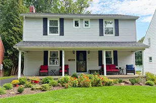 416 W Washington Blvd, Grove City Boro, PA 16127 - Photo 1