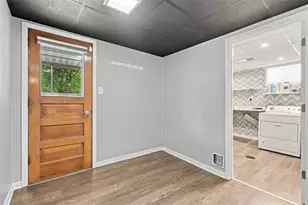 321 E Garden Rd, Pittsburgh, PA 15227 - Photo 25