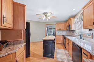 651 Chesapeake Ct, Hermitage, PA 16148 - Photo 9