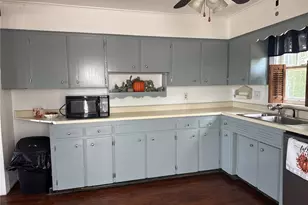 1710 Raymond Ave, Latrobe, PA 15650 - Photo 3