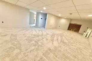 25 W Elizabeth St, Neshannock Township, PA 16105 - Photo 27