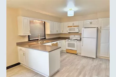 25 W Elizabeth St, Neshannock Township, PA 16105 - Photo 7
