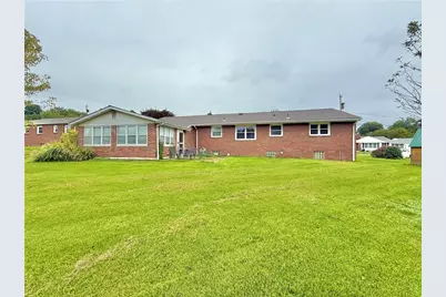 25 W Elizabeth St, Neshannock Township, PA 16105 - Photo 33