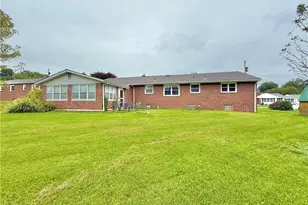 25 W Elizabeth St, Neshannock Township, PA 16105 - Photo 33