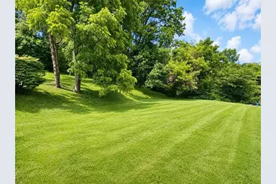 1997 Gregory Dr, Monroeville, PA 15146 - Photo 23