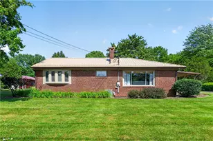 2617 S Hermitage Rd, Hermitage, PA 16148 - Photo 1