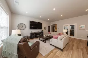 4012 Evilyn Dr, Economy, PA 15005 - Photo 15
