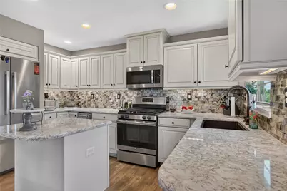 115 Marias Way, South Park, PA 15129 - Photo 7
