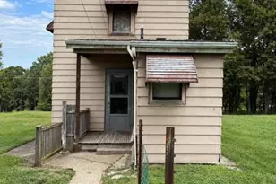 1113 Federal St, Farrell, PA 16121 - Photo 11