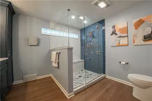 990 El Rancho Dr, Green Tree, PA 15220 - Photo 19