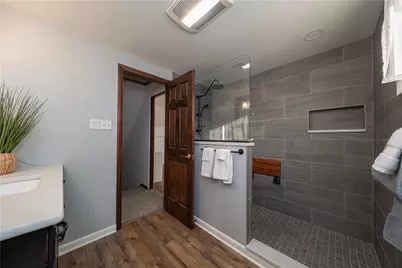 990 El Rancho Dr, Green Tree, PA 15220 - Photo 21