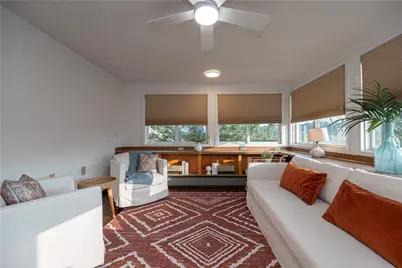 990 El Rancho Dr, Green Tree, PA 15220 - Photo 13