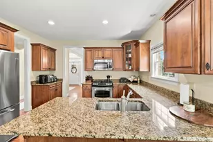 203 Torrey Pine Dr, Adams Township, PA 16046 - Photo 9