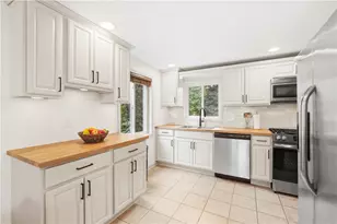 3949 Meadowbrook Blvd, Pittsburgh, PA 15227 - Photo 19